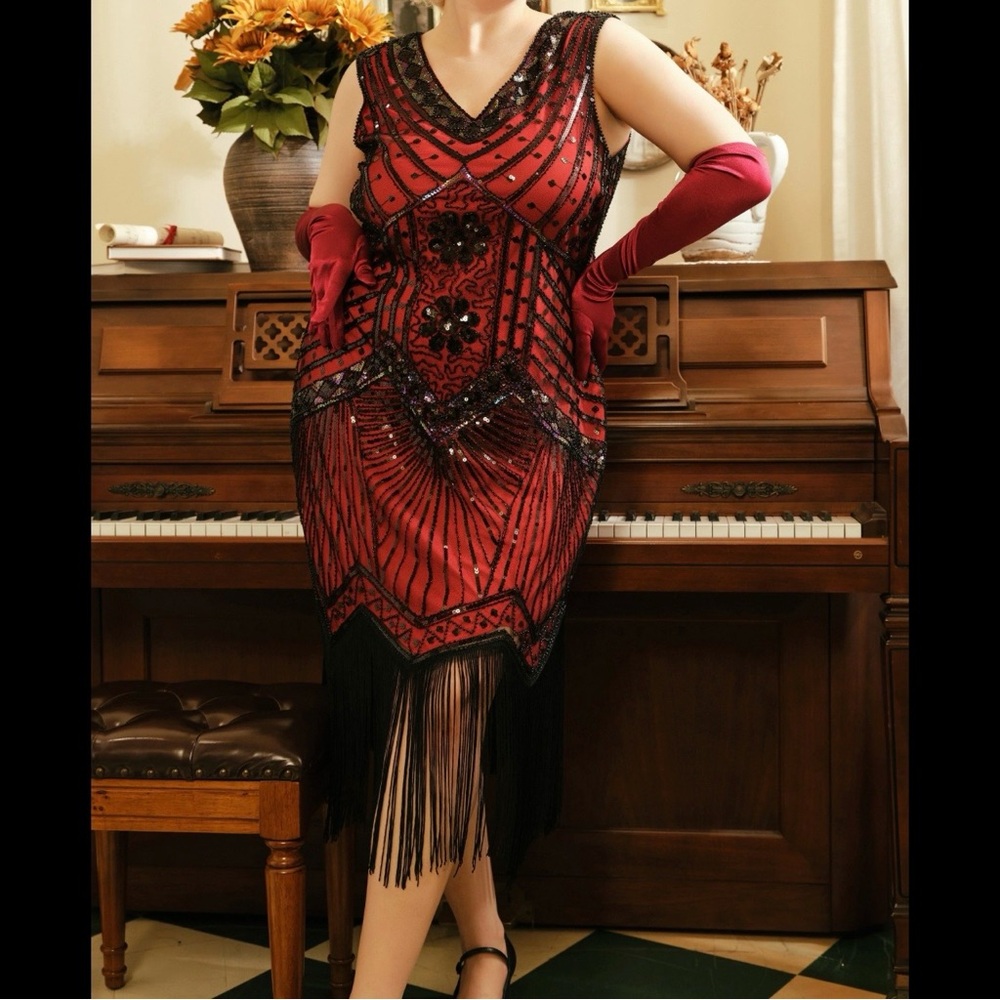 1920’s Vintage-Inspired Flapper Red Beaded Midi Dress with Black Fringe Size XL